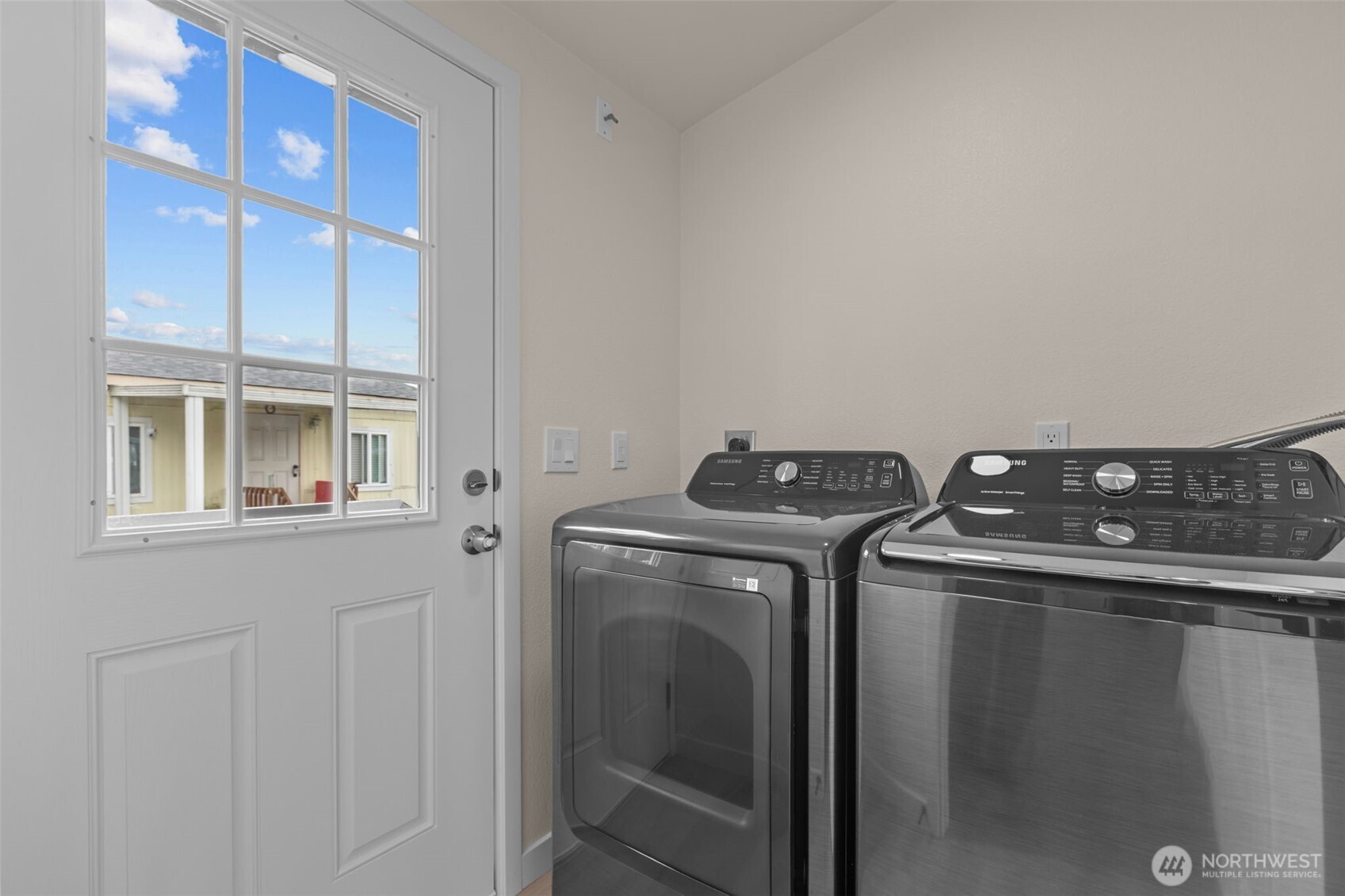 31108 3rd Avenue Black Diamond WA 98010