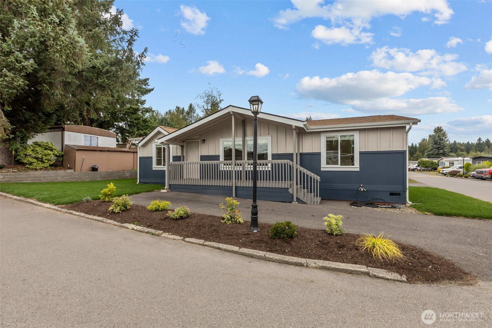 31108 3rd Avenue Black Diamond WA 98010
