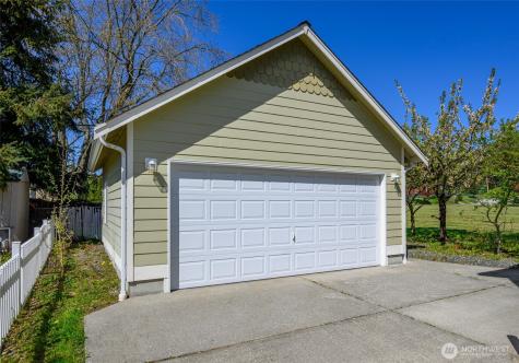 45 N Oak Harbor Street Oak Harbor WA 98277