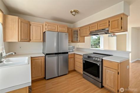45 N Oak Harbor Street Oak Harbor WA 98277