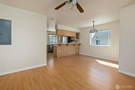 45 N Oak Harbor Street Oak Harbor WA 98277
