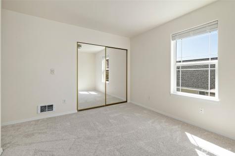 45 N Oak Harbor Street Oak Harbor WA 98277