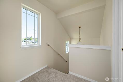 45 N Oak Harbor Street Oak Harbor WA 98277