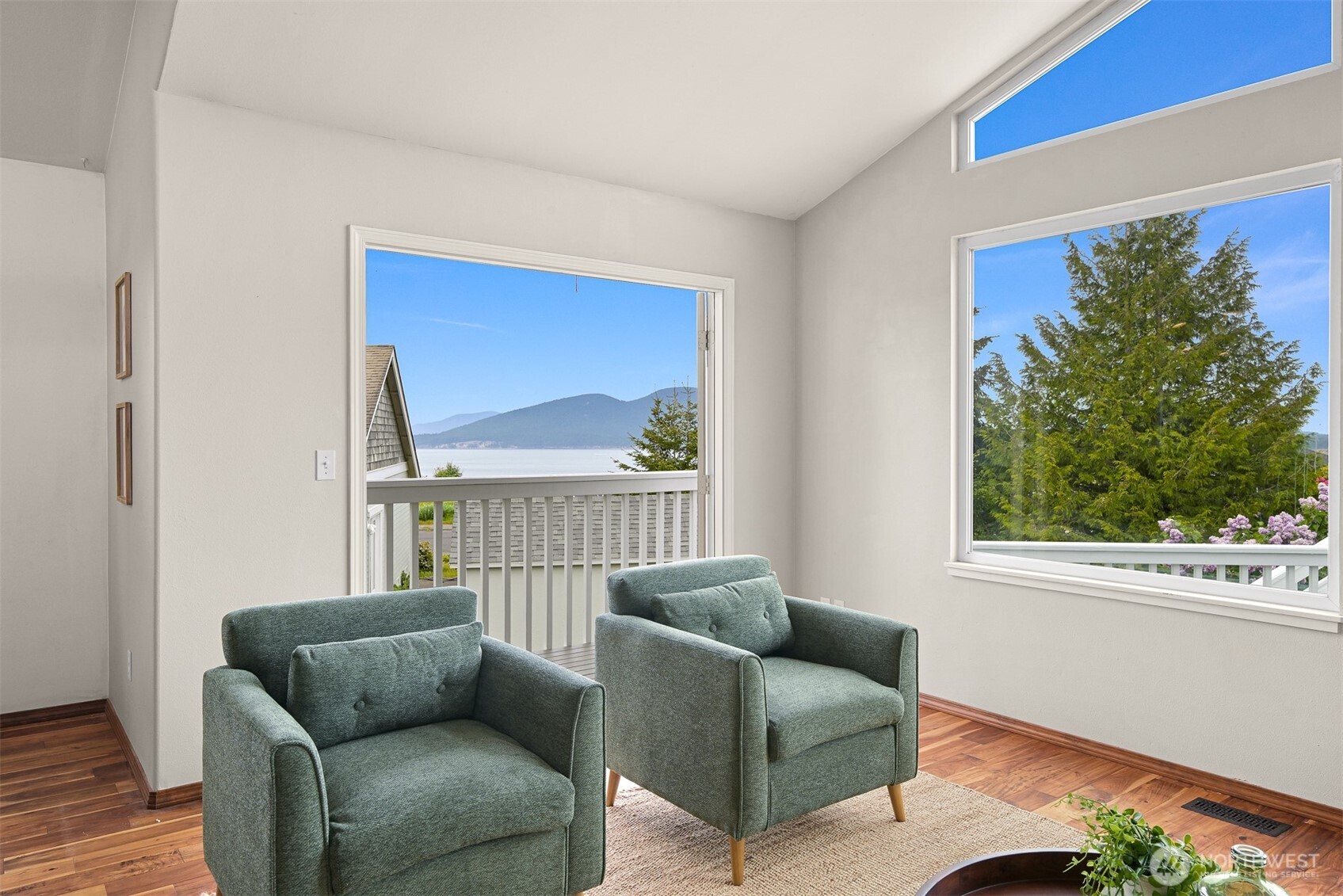 4410 San Juan Avenue Anacortes WA 98221