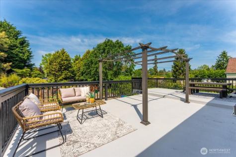 5421 48th Avenue SW Seattle WA 98136