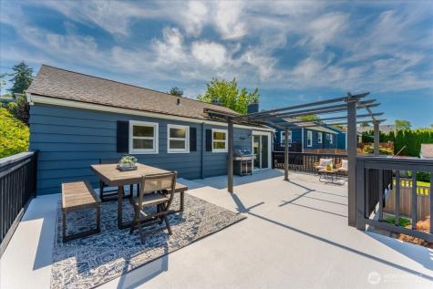 5421 48th Avenue SW Seattle WA 98136