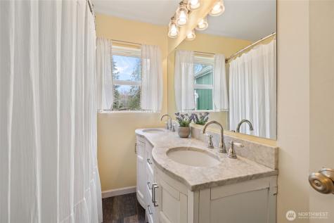 21260 Lake Sixteen Road Mount Vernon WA 98274