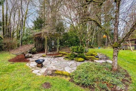 21260 Lake Sixteen Road Mount Vernon WA 98274