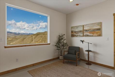 2 Island View Lane Methow WA 98834