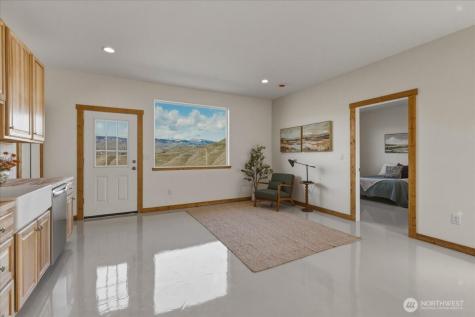 2 Island View Lane Methow WA 98834