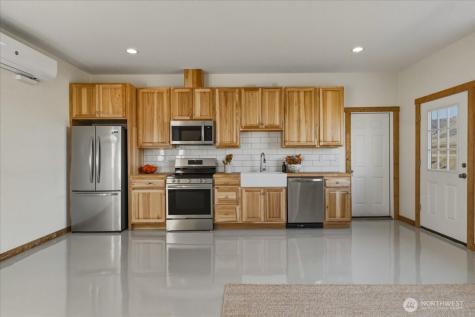 2 Island View Lane Methow WA 98834