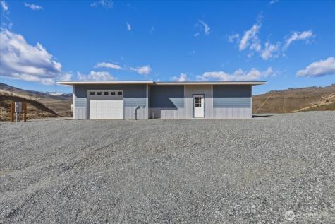 2 Island View Lane Methow WA 98834