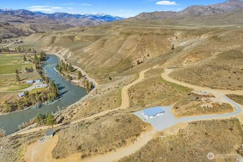 2 Island View Lane Methow WA 98834