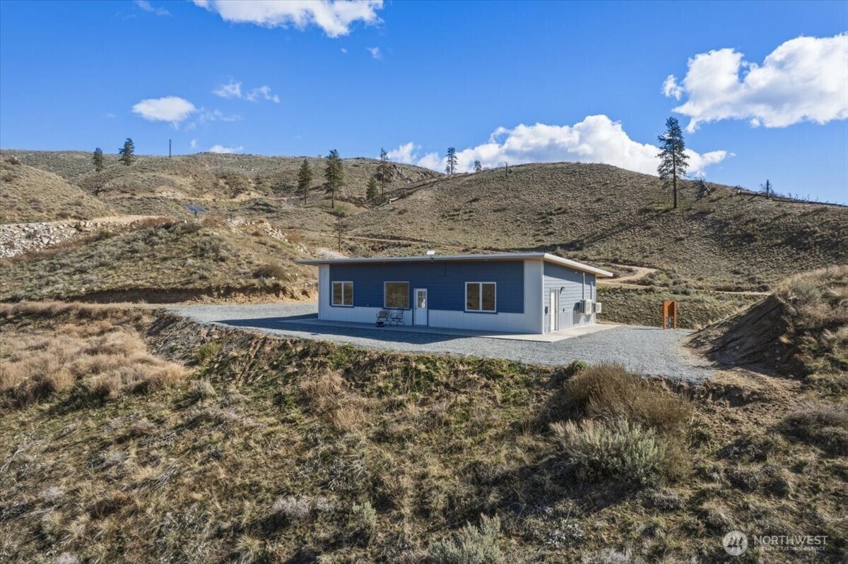 2 Island View Lane Methow WA 98834