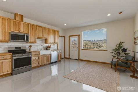 2 Island View Lane Methow WA 98834