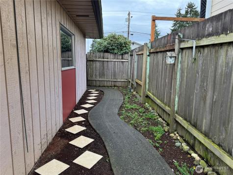 8930 7th Avenue SE Everett WA 98208
