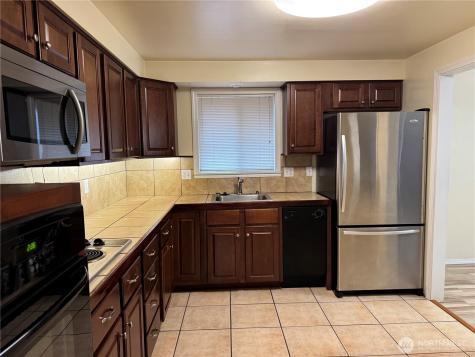 8930 7th Avenue SE Everett WA 98208