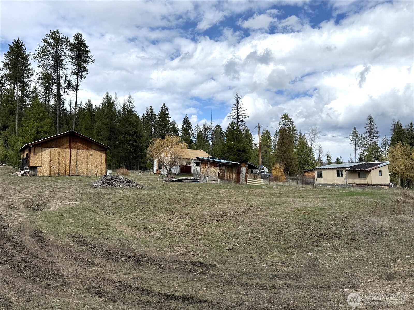 7 Hazel Lane Republic WA 99166