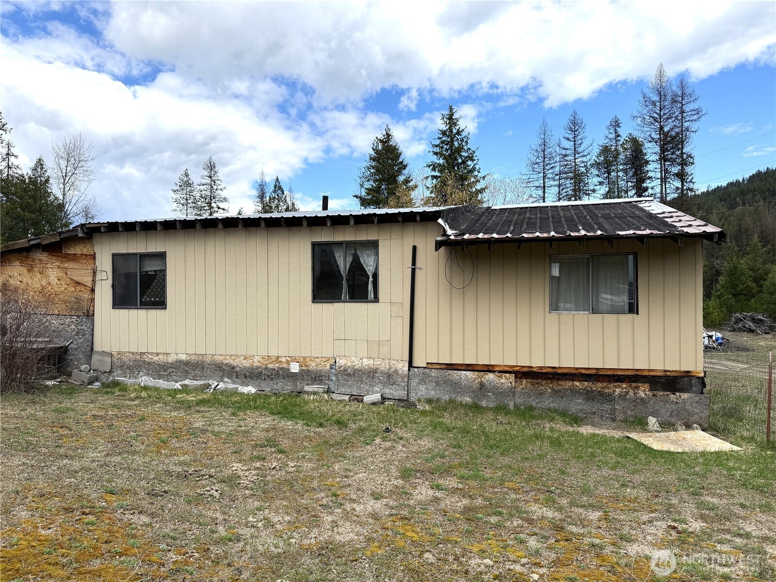 7 Hazel Lane Republic WA 99166