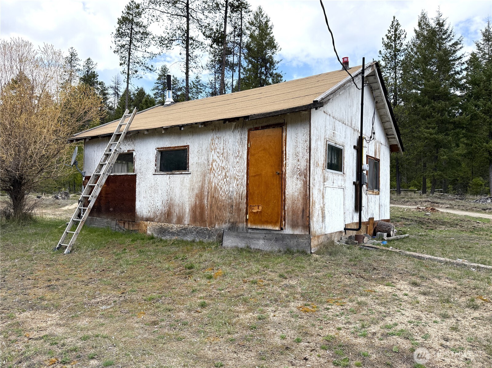 7 Hazel Lane Republic WA 99166