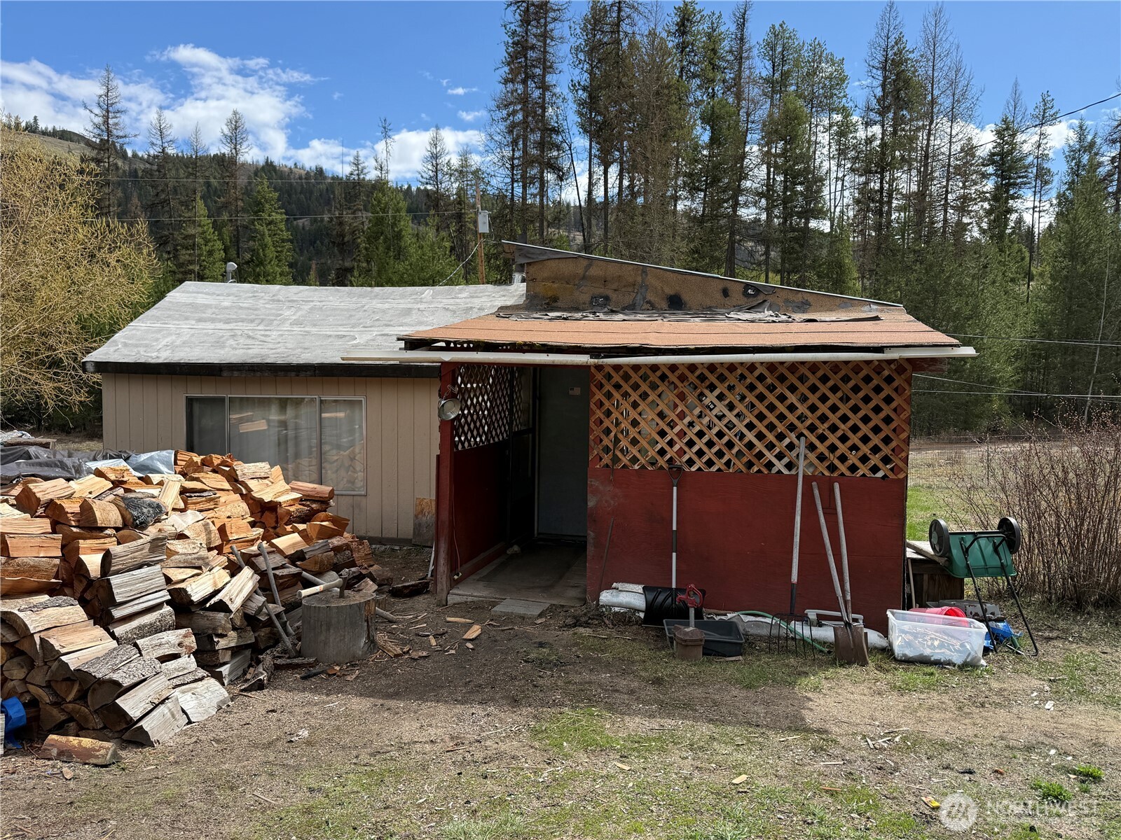 7 Hazel Lane Republic WA 99166
