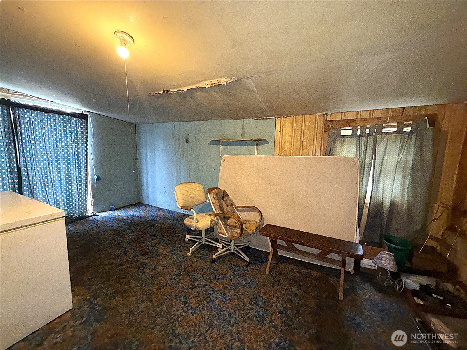 7 Hazel Lane Republic WA 99166