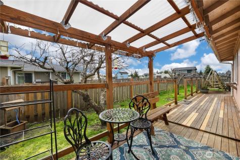 17937 Iris Place SW Rochester WA 98579