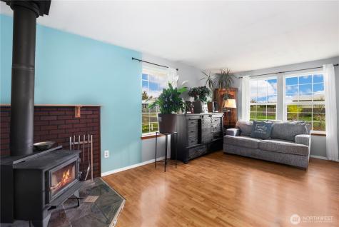 17937 Iris Place SW Rochester WA 98579