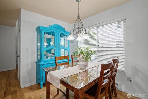 4108 NE 6th Place Renton WA 98059
