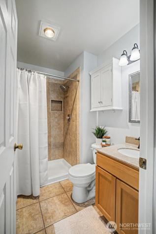 4108 NE 6th Place Renton WA 98059