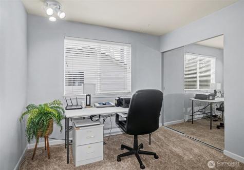 4108 NE 6th Place Renton WA 98059