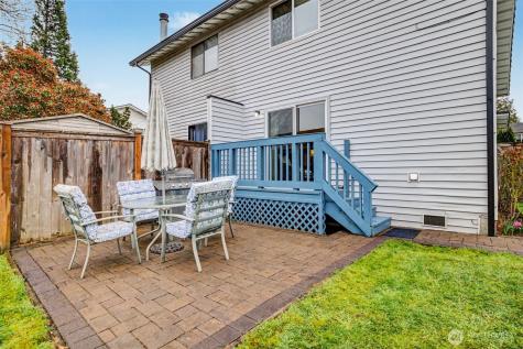 4108 NE 6th Place Renton WA 98059