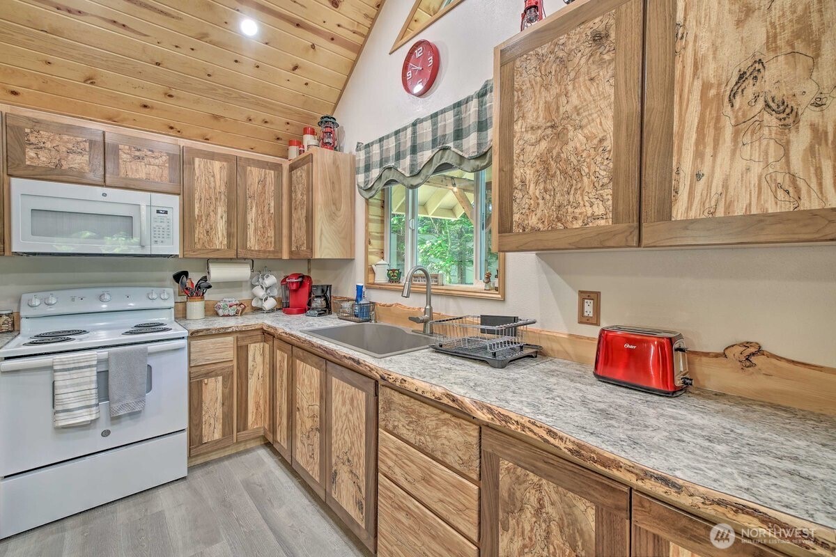 124 Aspen Lane Packwood WA 98361