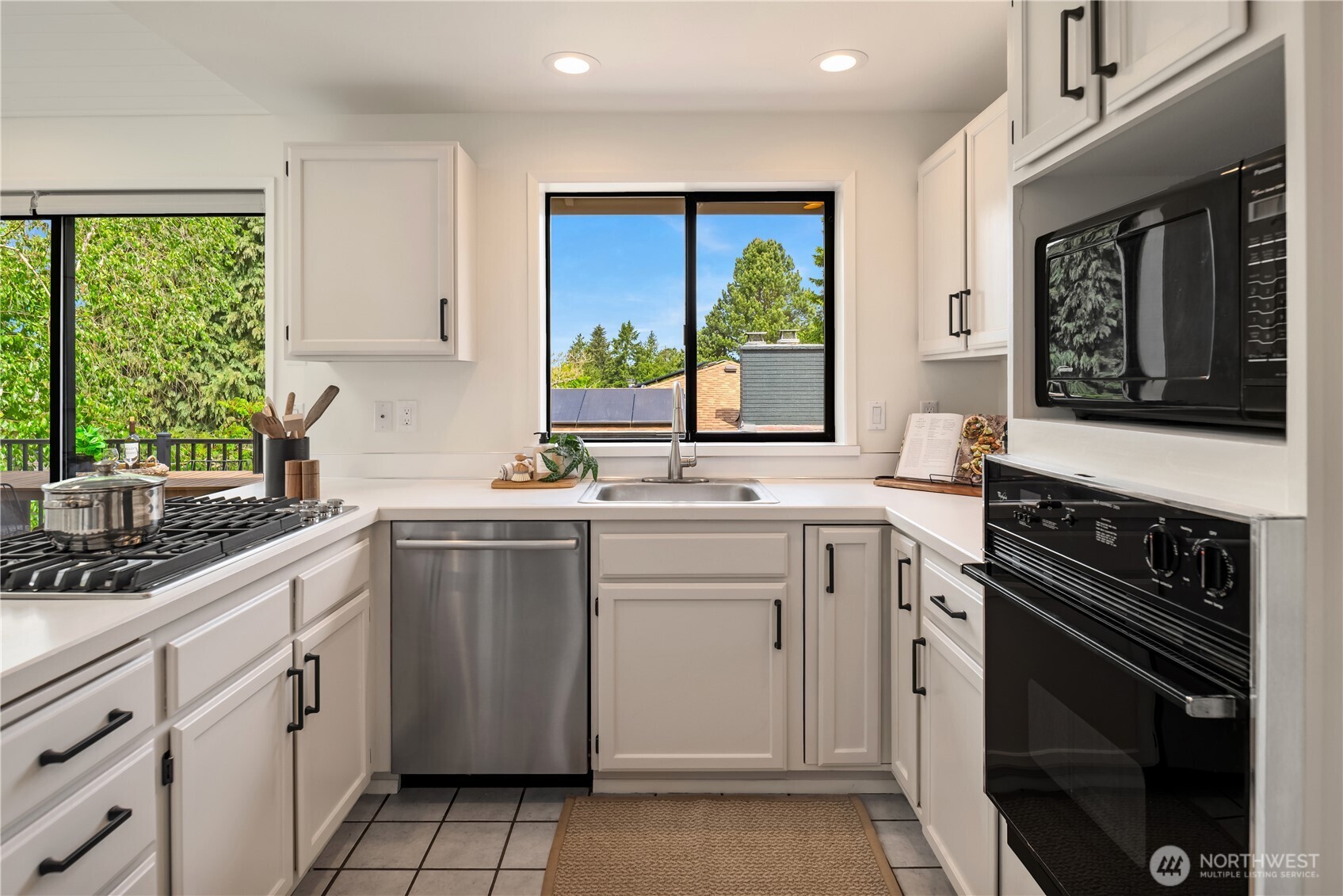 3039 50th Avenue SW Seattle WA 98116