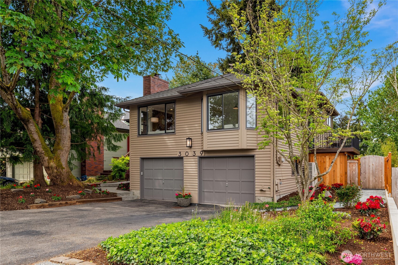3039 50th Avenue SW Seattle WA 98116