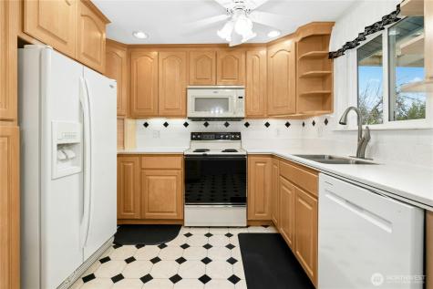12502 SE 73rd Place Newcastle WA 98056