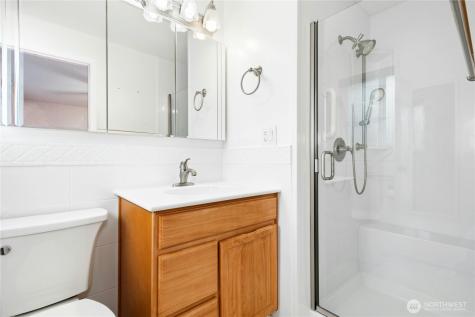 12502 SE 73rd Place Newcastle WA 98056