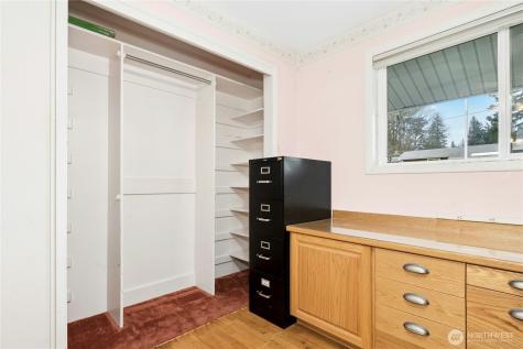 12502 SE 73rd Place Newcastle WA 98056
