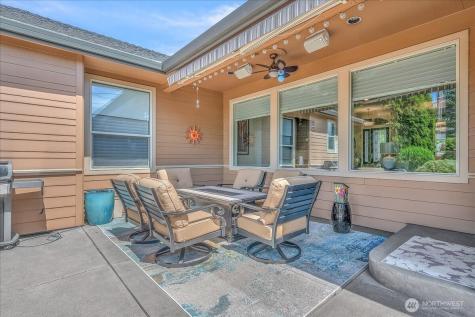 1410 SE Columbia Crest Court Vancouver WA 98664