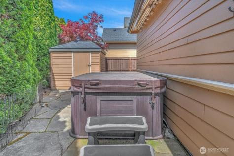 1410 SE Columbia Crest Court Vancouver WA 98664
