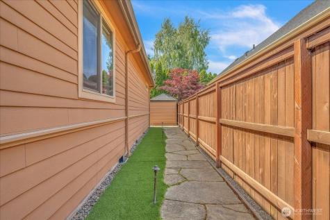 1410 SE Columbia Crest Court Vancouver WA 98664