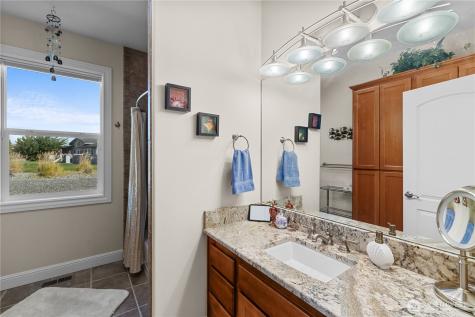 704 Desert Aire Drive SW Mattawa WA 99349