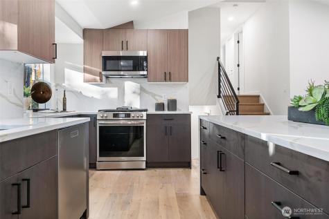 2133 170th Avenue NE Bellevue WA 98008