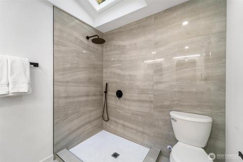 2133 170th Avenue NE Bellevue WA 98008