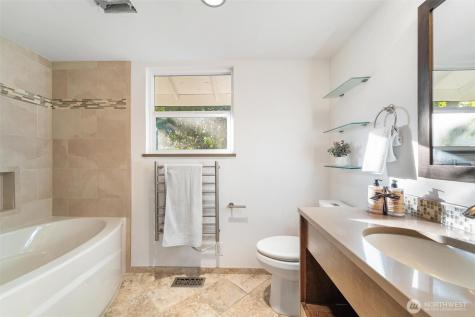 2133 170th Avenue NE Bellevue WA 98008