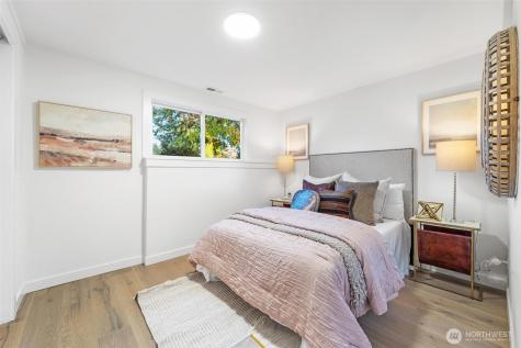 2133 170th Avenue NE Bellevue WA 98008