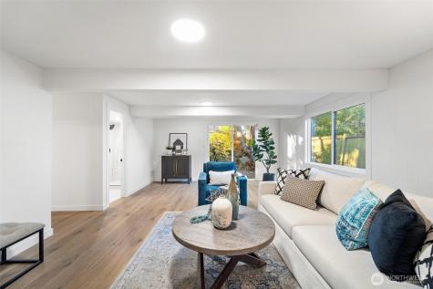 2133 170th Avenue NE Bellevue WA 98008