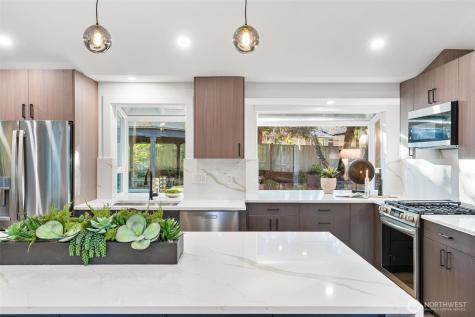 2133 170th Avenue NE Bellevue WA 98008