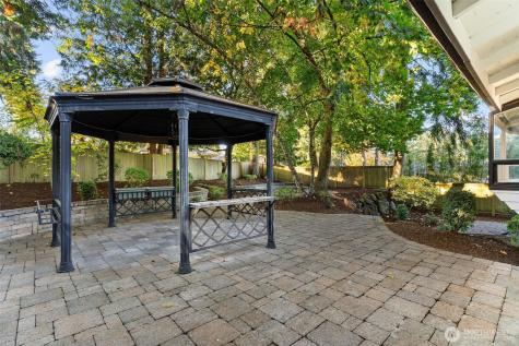 2133 170th Avenue NE Bellevue WA 98008