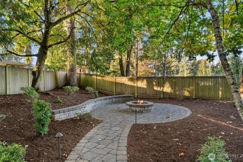 2133 170th Avenue NE Bellevue WA 98008